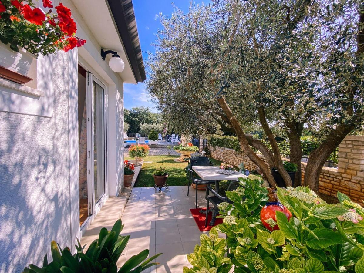 Guest House Sosi Umag Exterior photo